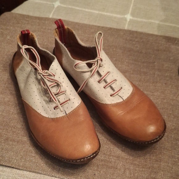 Richards Two-Tone Leather Lace-Up Loafer Shoes Size 38/8 - Picture 1 of 8